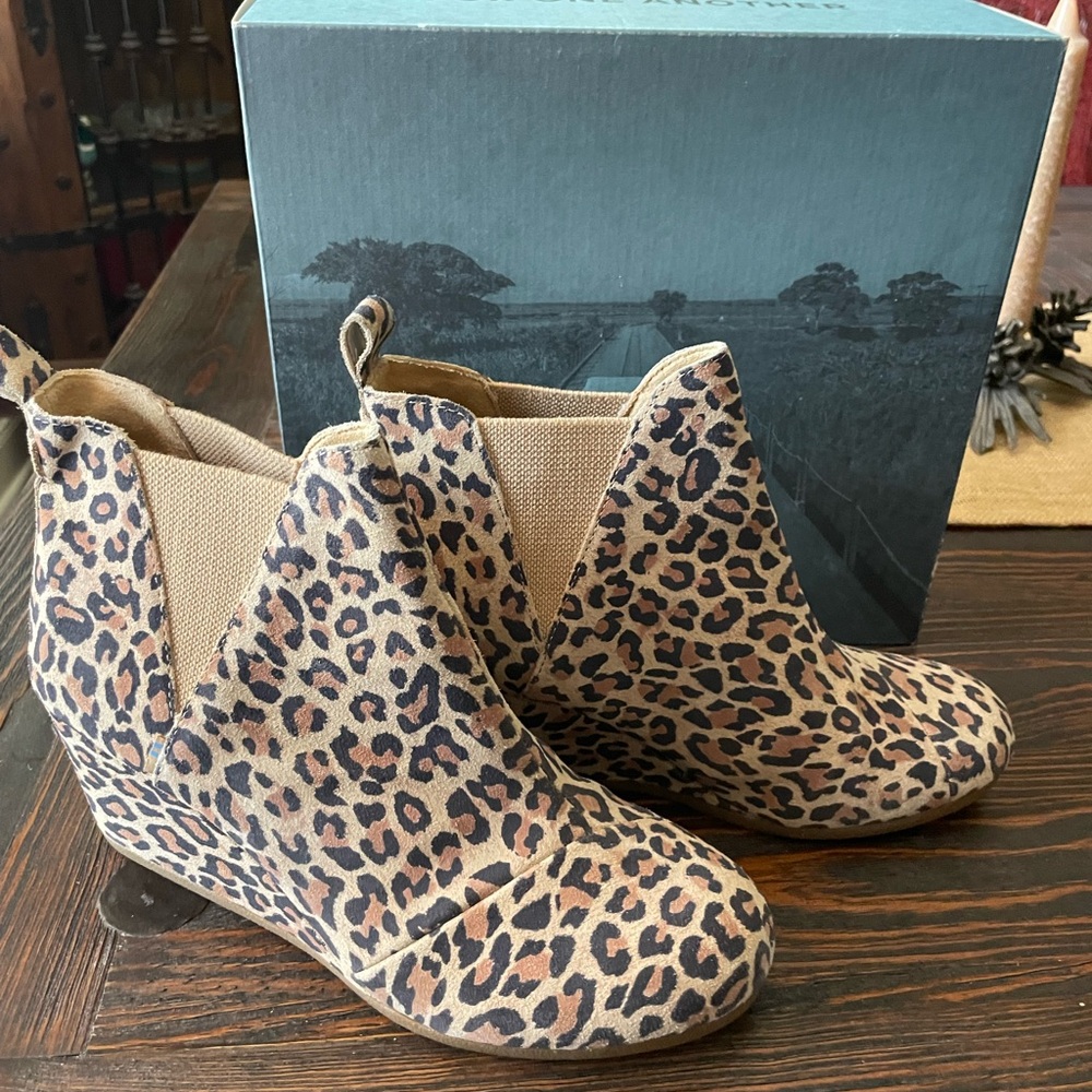 Toms Brown Ankle Boots